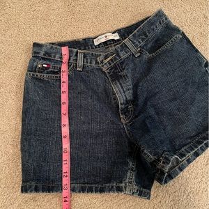 Tommy Hilfiger Mid Rise Denim Short Size 6 Dark wash